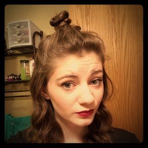 Meet your Posher, Destiny